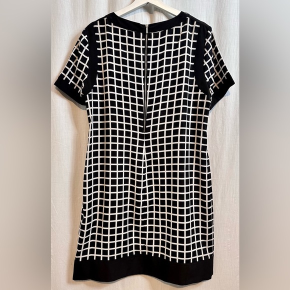MICHAEL KORS - Geometric Shift Dress Sz 12 Zipper - BLACK WHITE - Picture 10 of 16